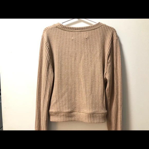 [Brand New]A&F Wrap Front Top Tan Small - Picture 3 of 6